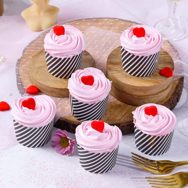Cupids Vanilla Cupcakes For Valentines Day