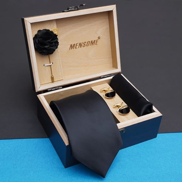 Dapper Essentials Gift Set For Men