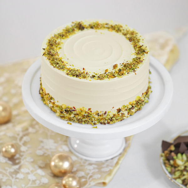 Decadent Pistachio Cake (Half Kg)