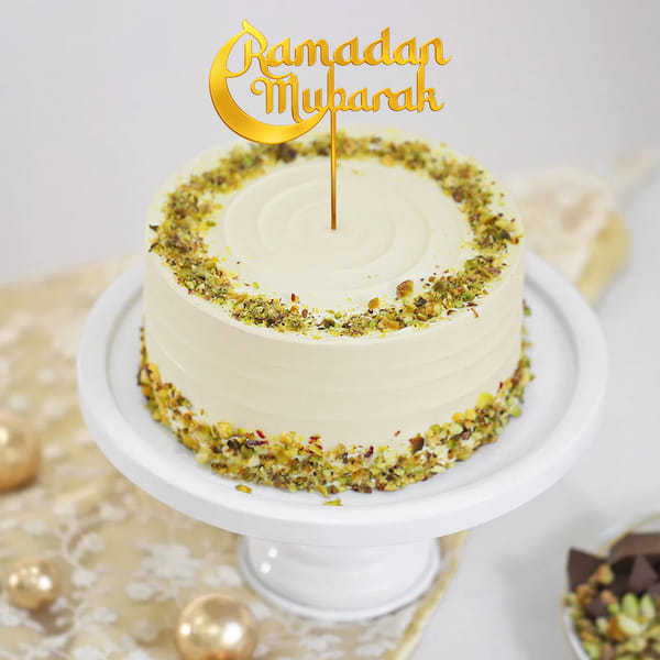 Decadent Pistachio Cake (Half Kg)