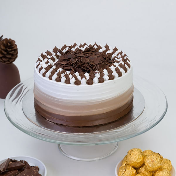Delicious and Decadent Chocolate Truffle Cake