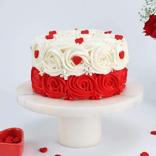 Delicious and Divine Cake (600 Gm)