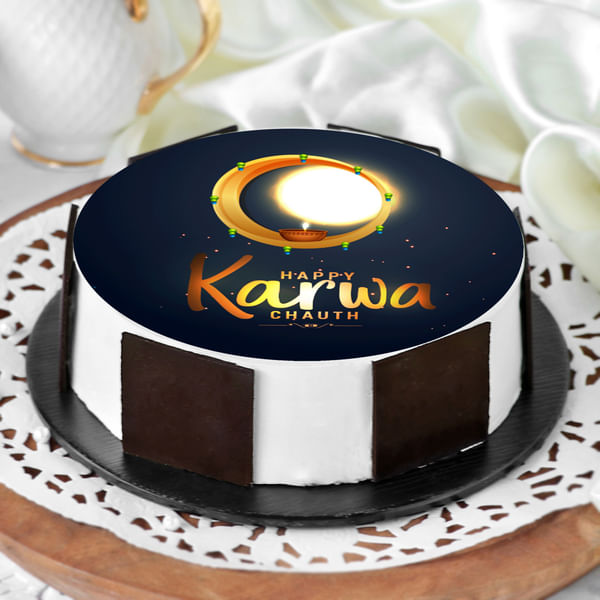 Delicious Karwa Chauth Cake