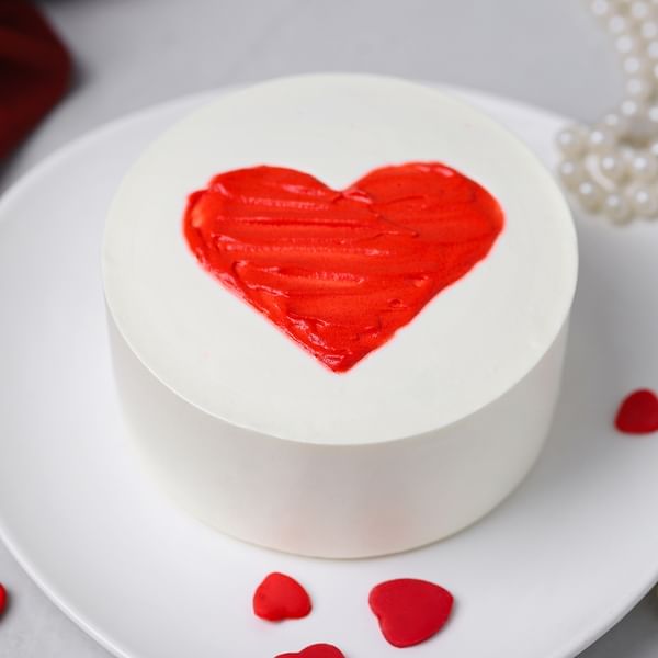 Delightful Heart Red Velvet Cake (250 Gm)