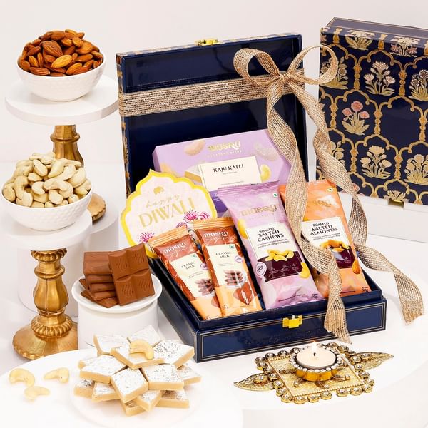 Diwali Hamper With Golden Rangoli