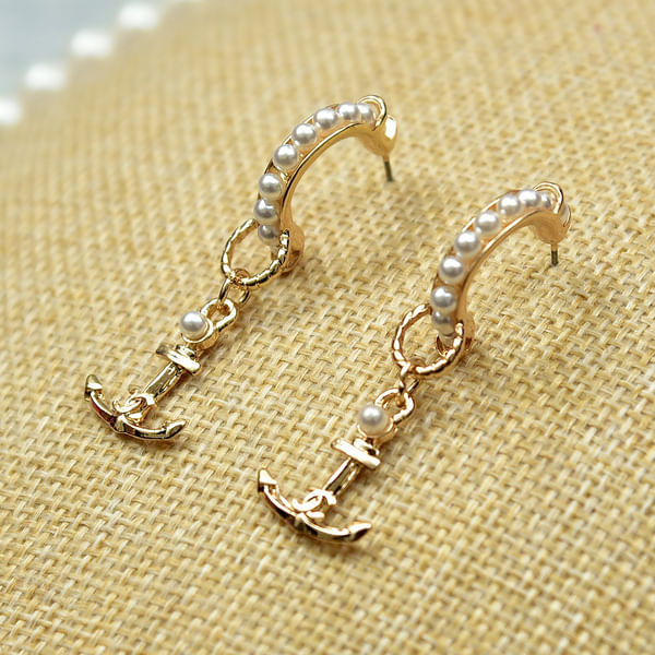 Elegant Anchor Shape Pearl Earrings