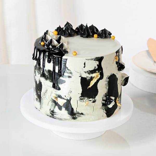 Elegant Semi-Fondant Swirl Cake (1 Kg)
