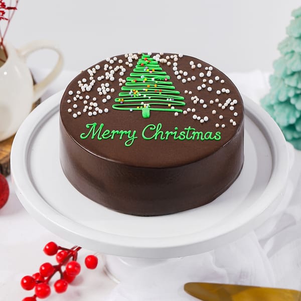 Evergreen Pearl Christmas Cake