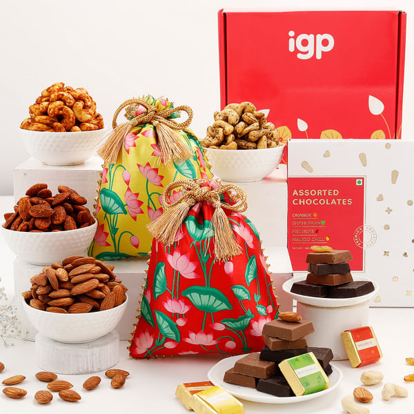 Exquisite Nibbles Gourmet Hamper