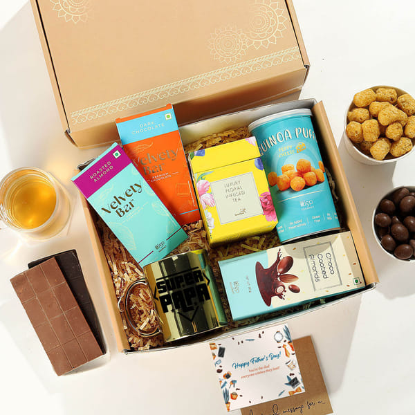 Buy/Send Father's Day Personalized Treats And Tea Gift Box Online | IGP ...