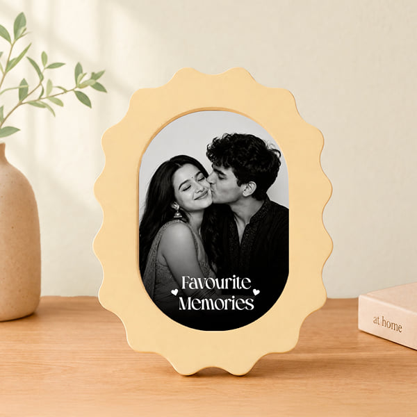 Favourite Memories Personalized Scalloped Frame