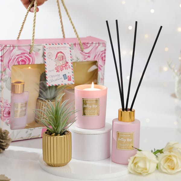 Festive Charm Secret Santa Aroma Set