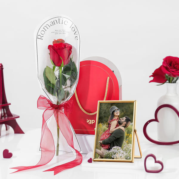 Frame & Rose Combo for Valentine's Day