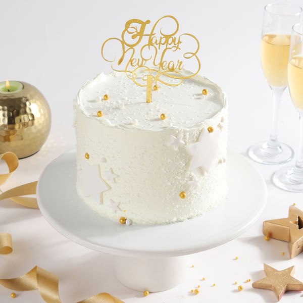 Fresh and Creamy Pineapple Cake