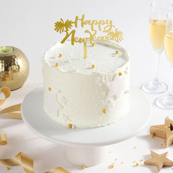 Fresh and Creamy Pineapple Cake (600gm)