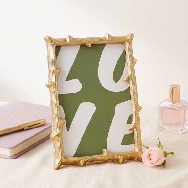 Gold Metal Twig Photo Frame