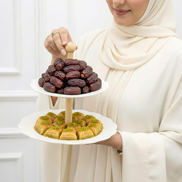 Golden Delights For Ramadan - Dates & Baklava