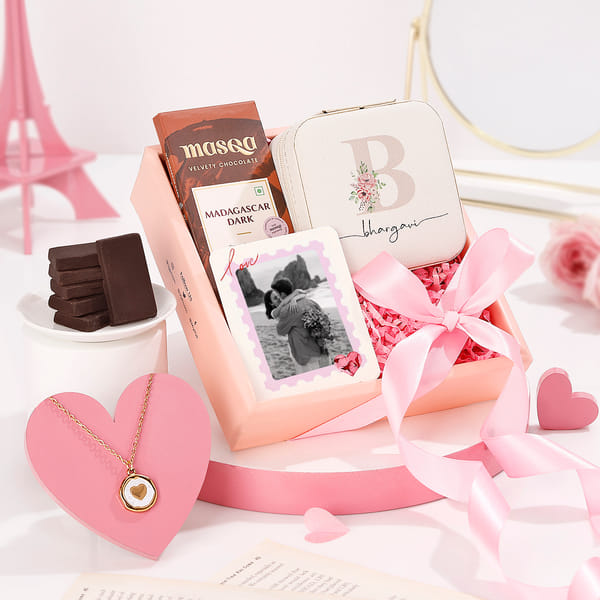 Golden Heart Personalized Valentine's Day Gift Hamper