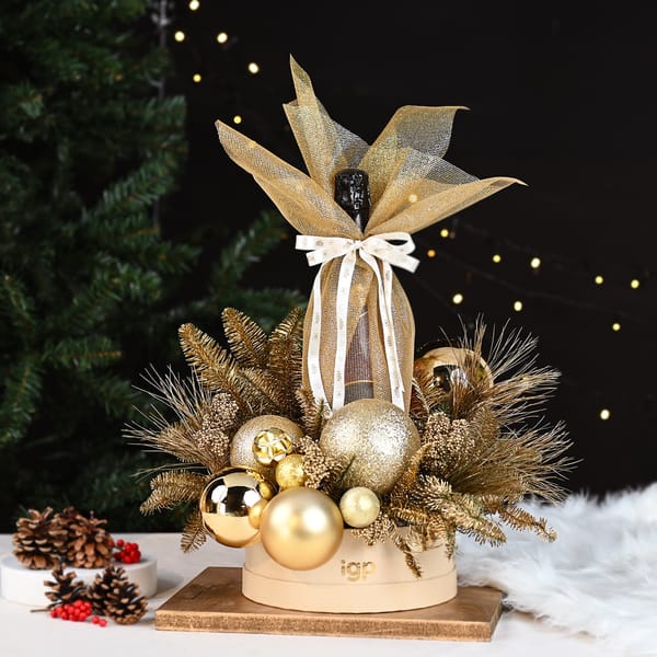 Golden Holiday Grandeur