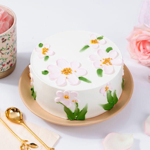 Golden Pearls Floral Cake (1 Kg)