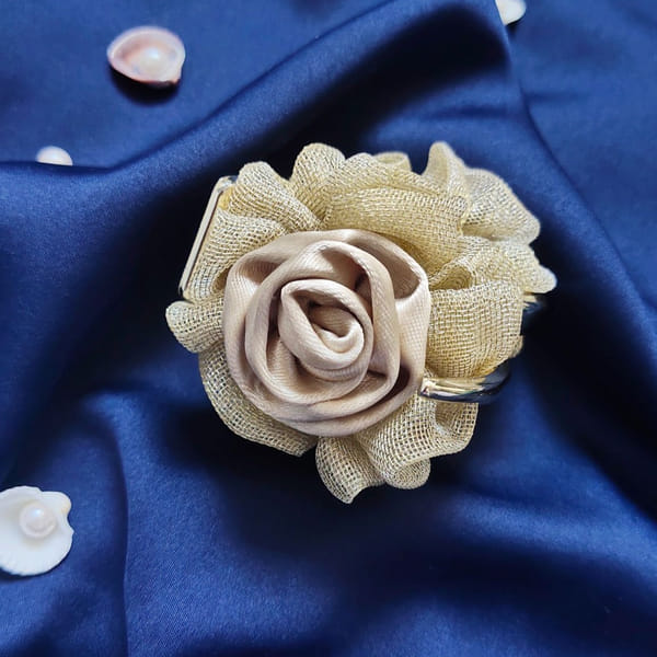 Hair Clip - Rose Clutcher