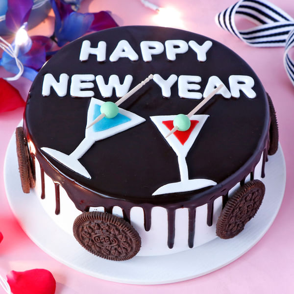 Happy New Year Oreo Cake (2 Kg)