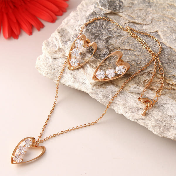 Heart Shaped Stone Studded Fashionable Pendant Set