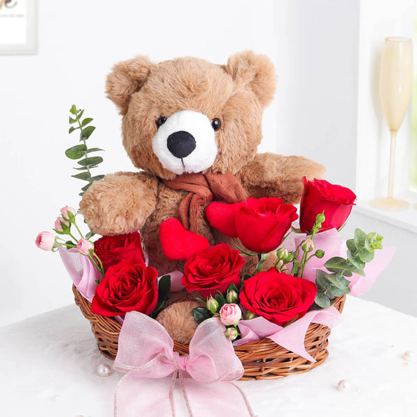 Heartfelt Teddy and Rose Ensemble