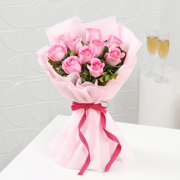 IGP 10 Blush of Love Pink Roses Bouquet