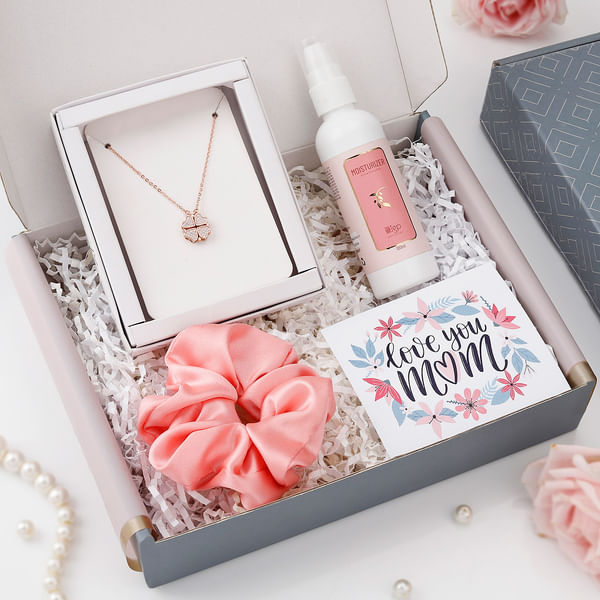 IGP-Mother's Love & Luxury Hamper