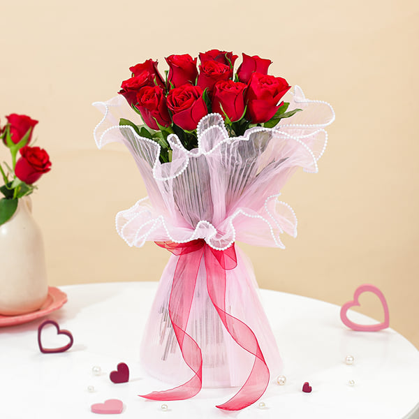 IGP Romantic 10 Red Roses Bouquet: Gift/Send Peripherals Gifts Online ...