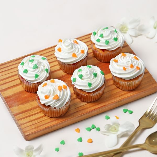 Independence Day Vanilla Cupcakes - Set Of 6