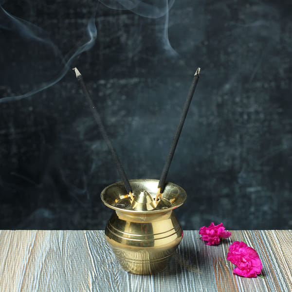 Kalash Agarbatti Stand in Golden Brass Finish