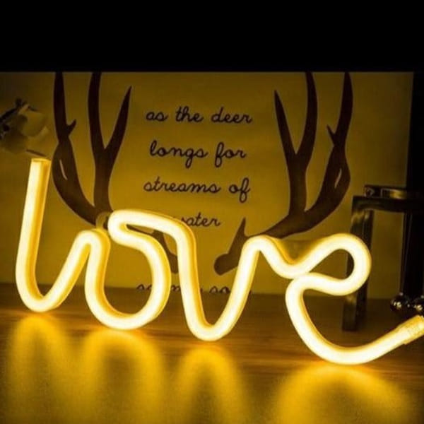 LED Light - Love - Neon - Single Piece