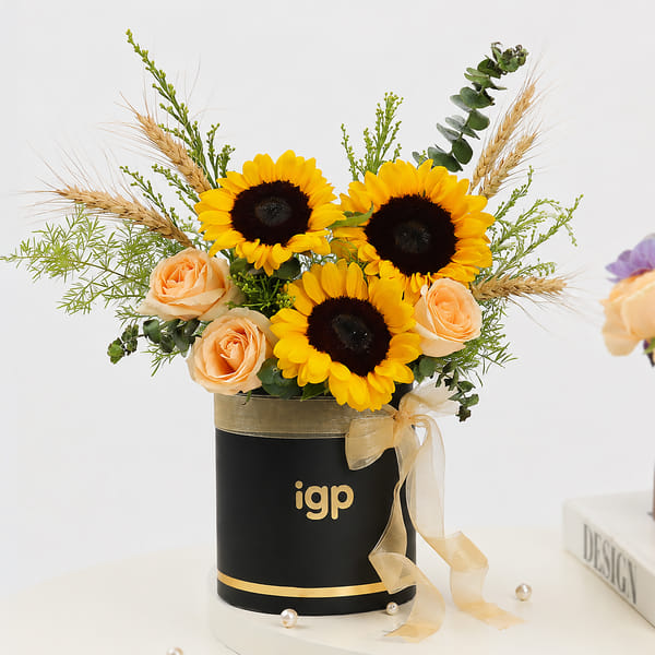 Leo Sunflower & Peach Rose Box