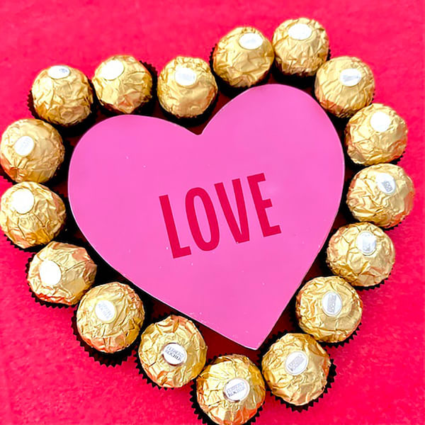 Love Decor with Ferrero