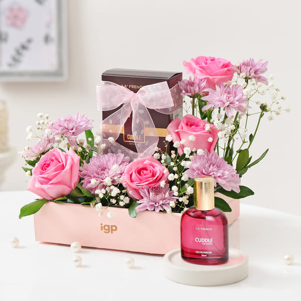 Loving Blooms And Fragrance Hamper