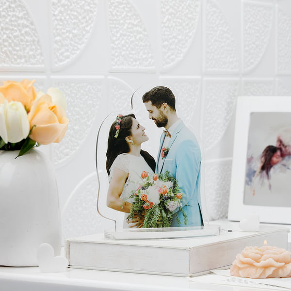 Loving Couples Personalized Caricature