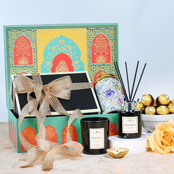 Luxe Glow And Indulgence Diwali Hamper
