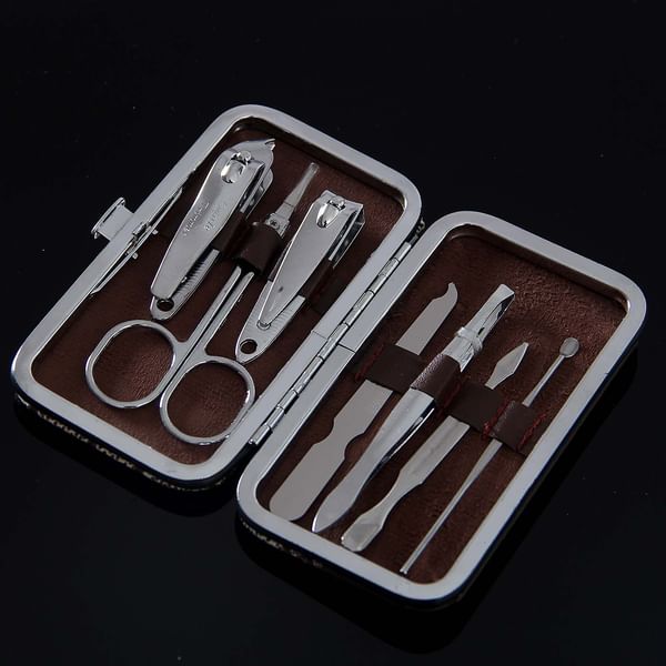 Manicure & Pedicure Kit