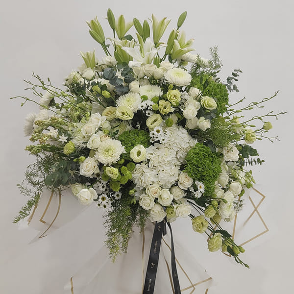 Manish Malhotra- Customised Bouqet