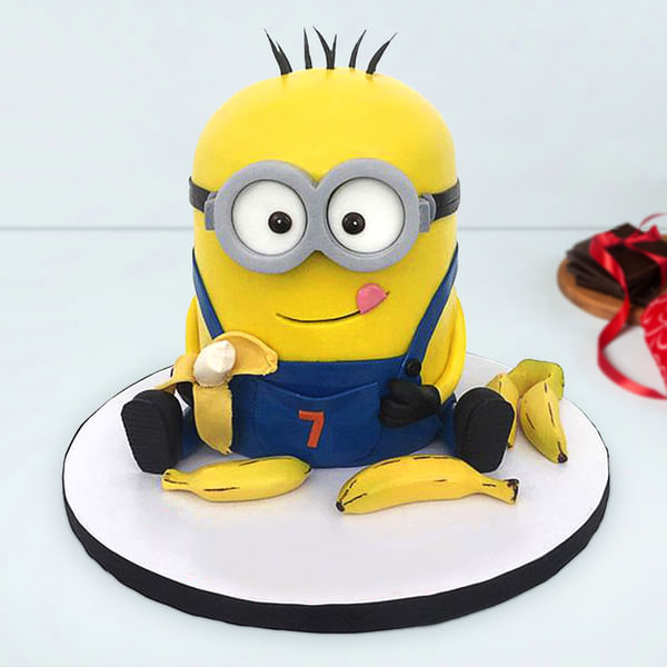 Minion Phil Fondant Cake (3 Kg)