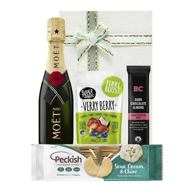Moet and Gourmet Snacks Hamper