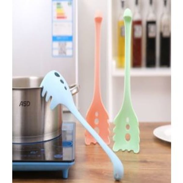 Send Spoons Buy/Send Noodle Serving Spoon Plastic Online | IGP | JVS1249724
