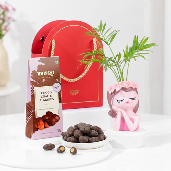 Palm Plant & Choco Almonds Combo