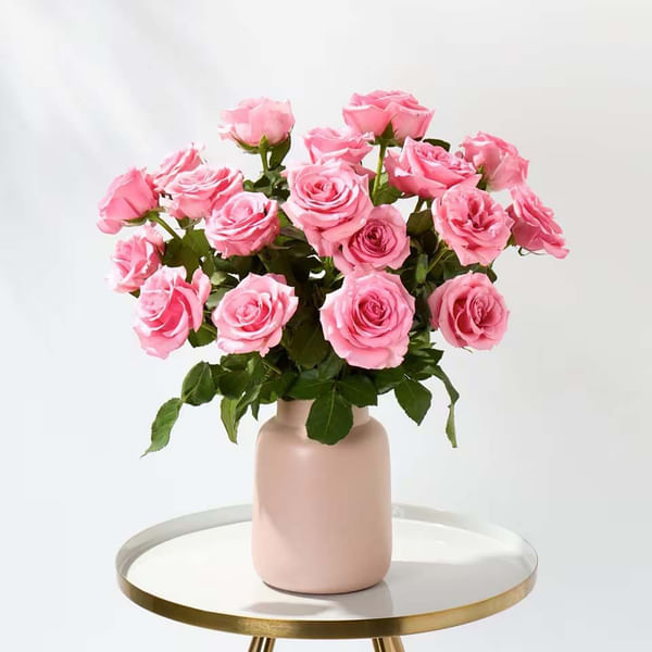 Perfect Pink Valentine's Day Roses Arrangement