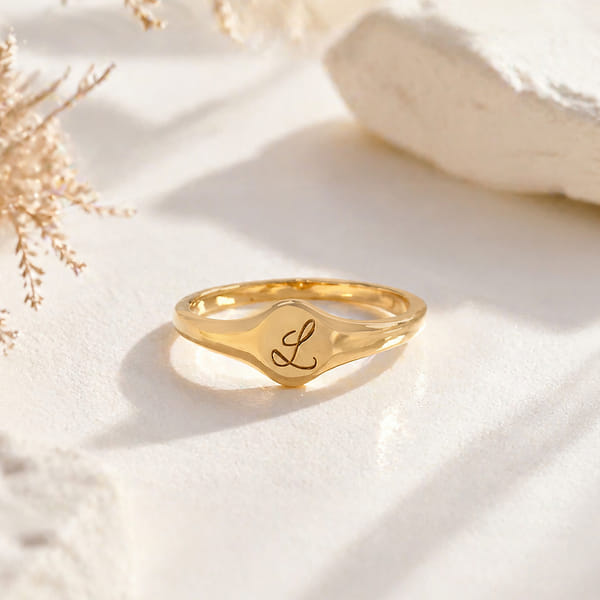 Personalized Mom's Oval Signet Ring