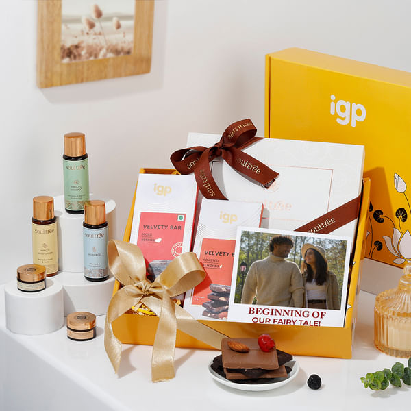 Personalized Rejuvenating Anniversary Gift Hamper
