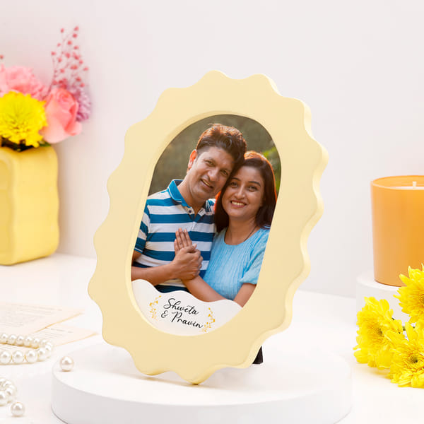 Personalized Romantic Memories Scalloped Photo Frame