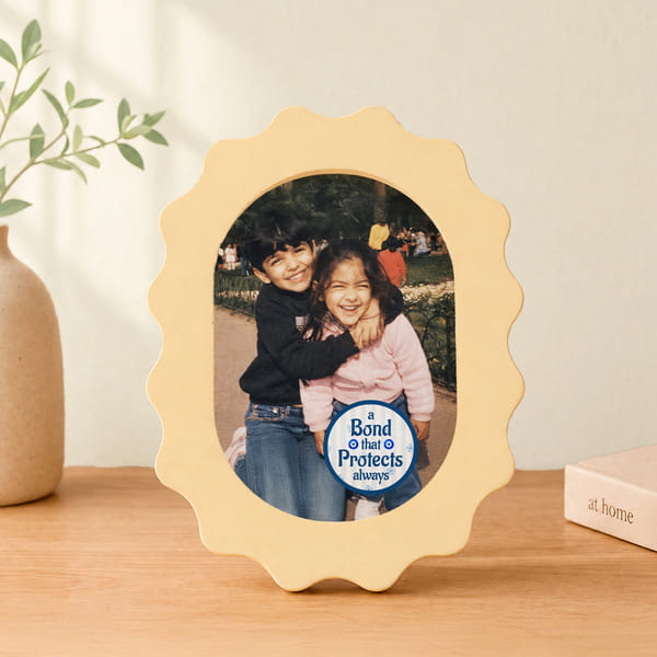 Personalized Sibling Scalloped Photo Frame for Rakhi